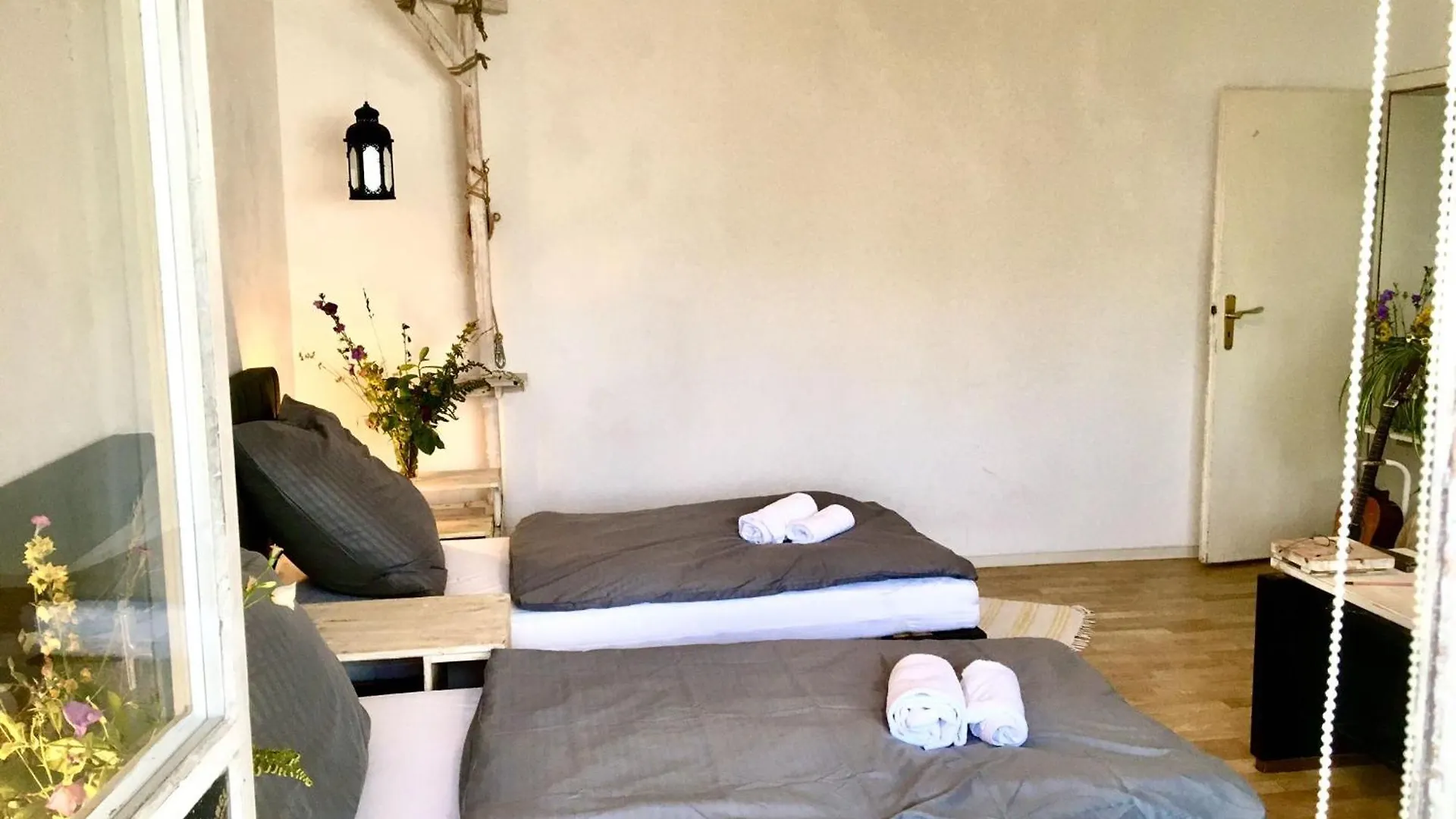 Apartment Check-In Stuttgart Central 4-Bedroom 100M2 Germany